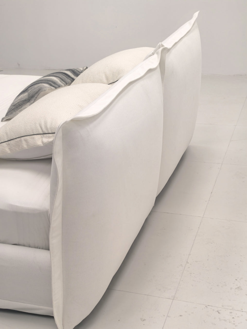 F607